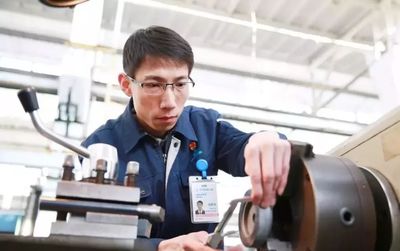 厲害了!這位機械加工師傅登上了國家科學技術進步獎領獎臺!