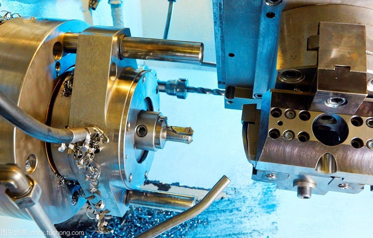 轉移加工。機加工indecober。精密零件加工系列。汽車行業。berriz。bizkaia。巴斯克的國家。西班牙。